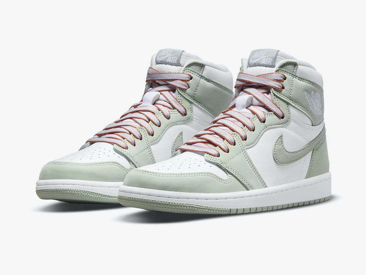 Air Jordan 1 High Seafoam (W) - Image 2