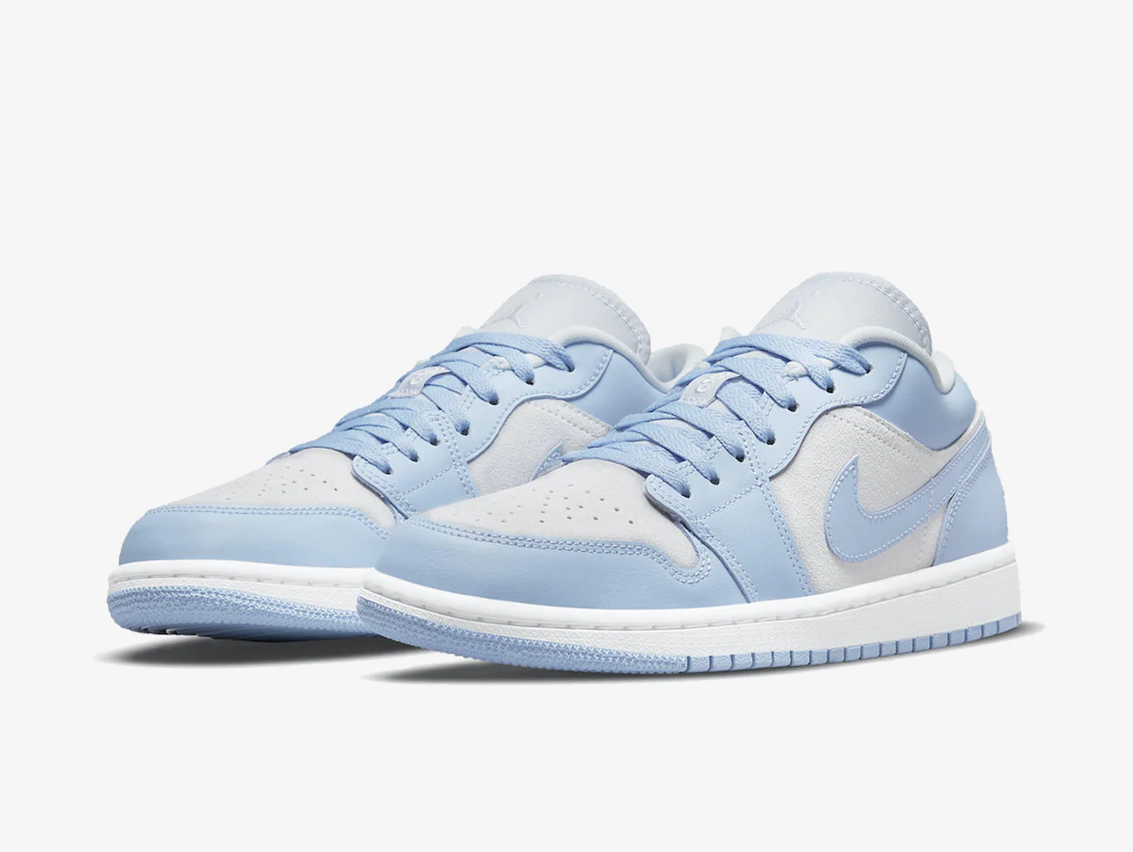 Air Jordan 1 Low Football Grey (W) - Image 2