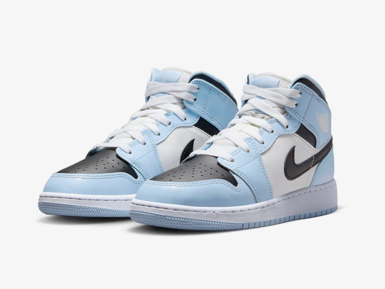 Air Jordan 1 Mid Ice Blue (GS) - Image 2