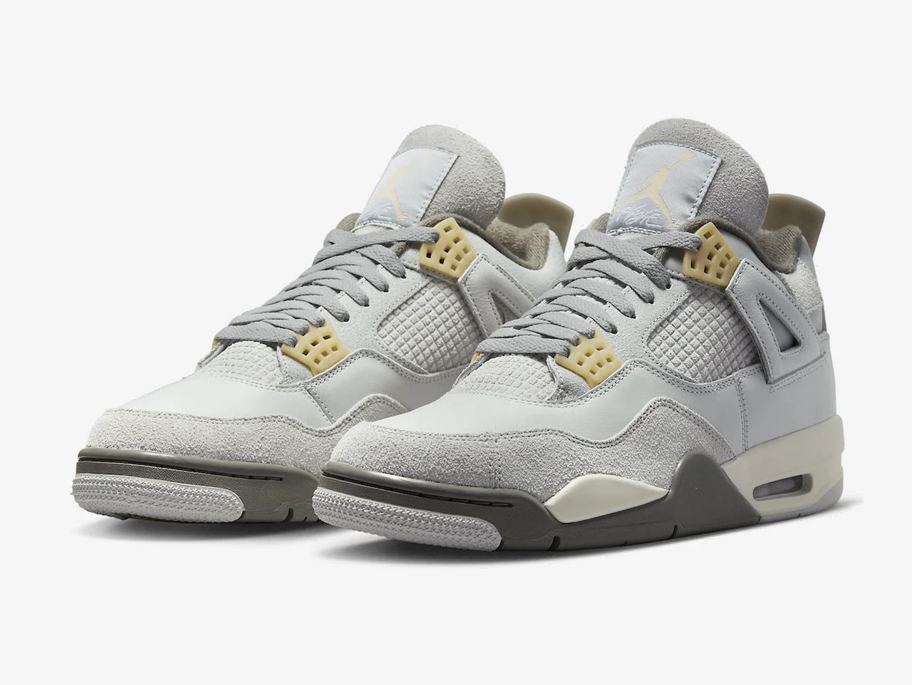 Air Jordan 4 SE Craft Photon Dust - Image 2
