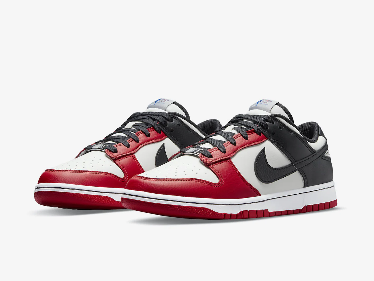 Nike Dunk Low Chicago Bulls - Image 2