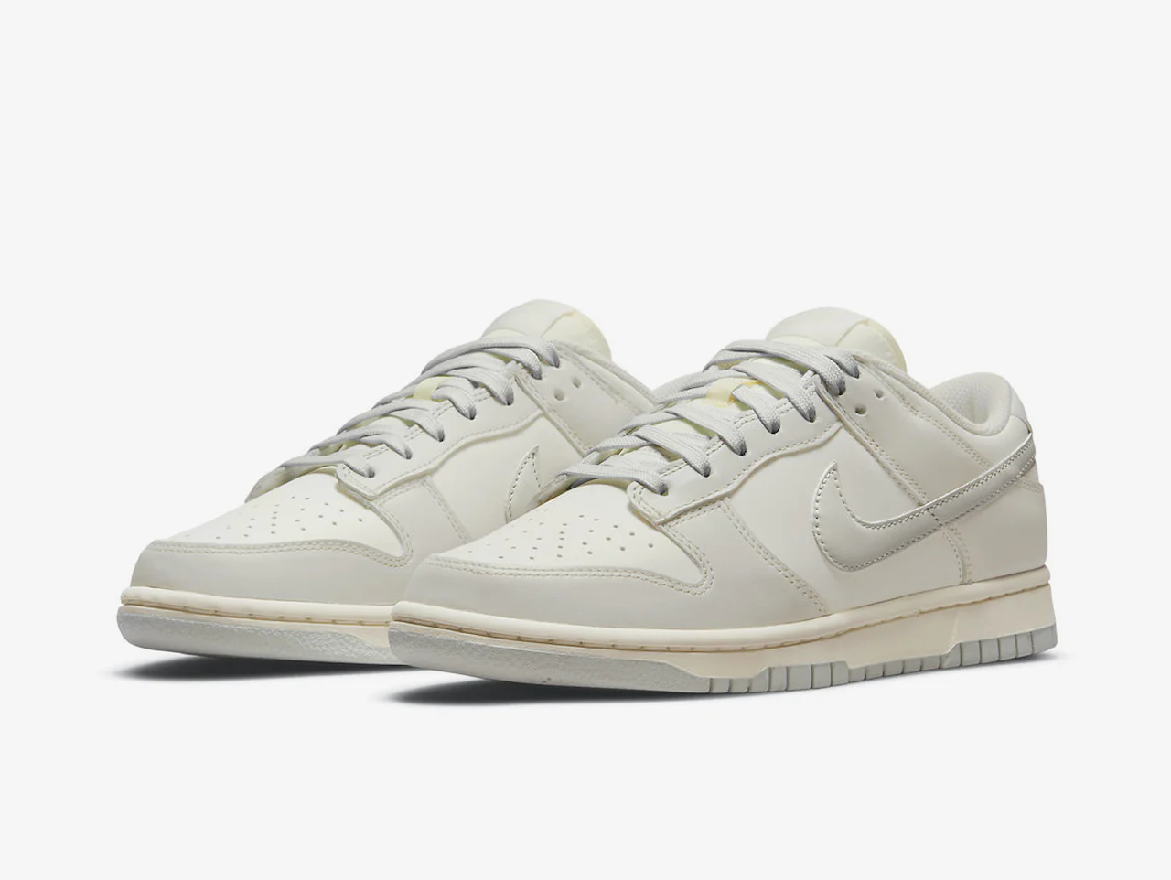 Nike Dunk Low Sail Light Bone (W) - Image 2
