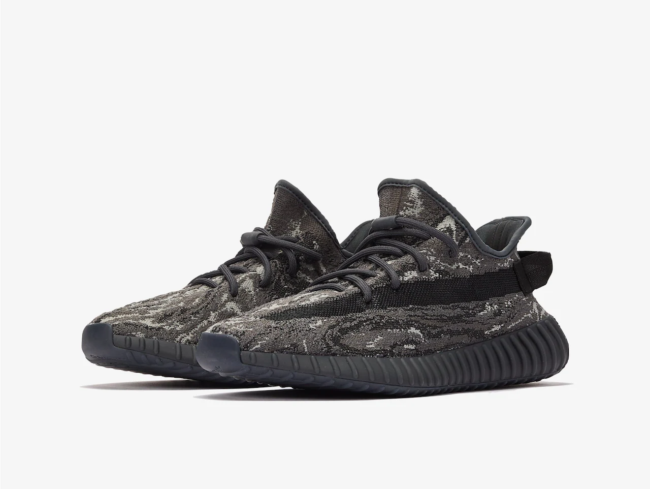 Yeezy 350 V2 MX Dark Salt - Image 2
